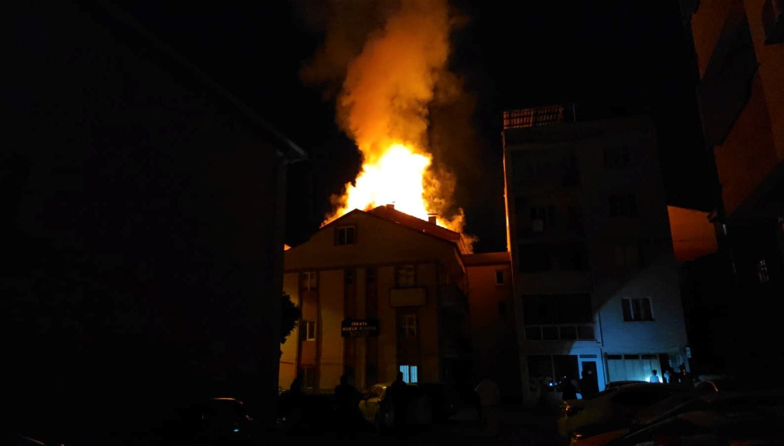 bursada bina catisinda yangin tkuJPPsM