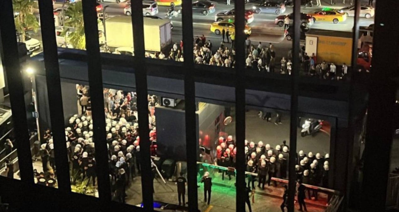 chp istanbul il binasi abluka altinda gida ambargosu da basladi WNqRIiOd