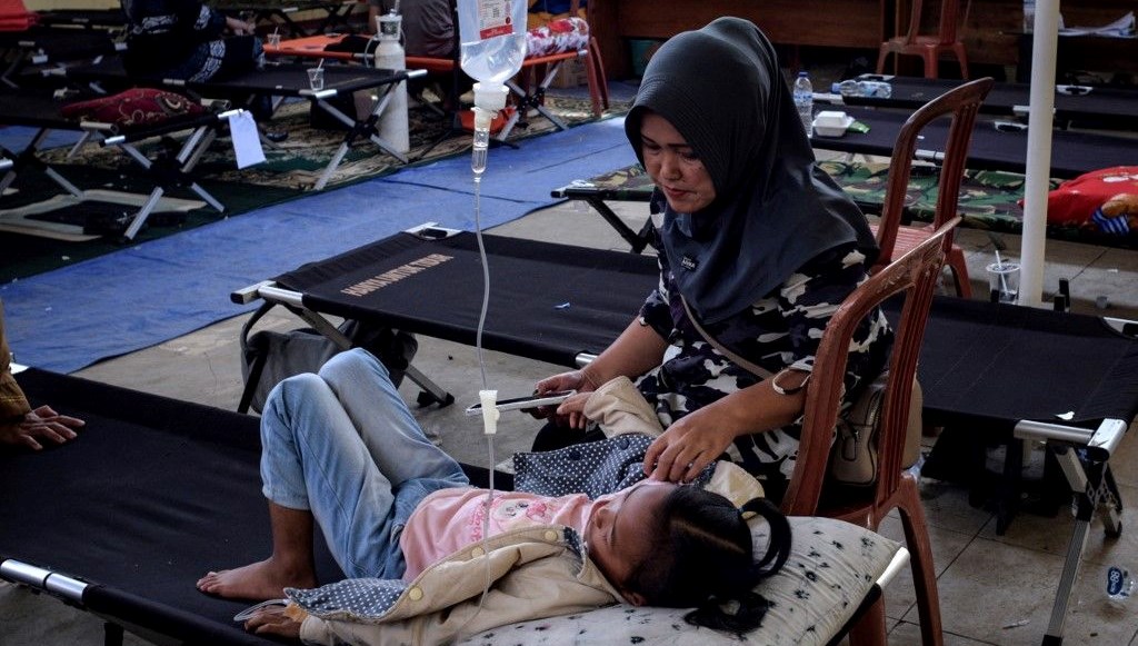 endonezyada6 bin ogrenci okul yemeklerinden zehirlendi PcZEkNBg