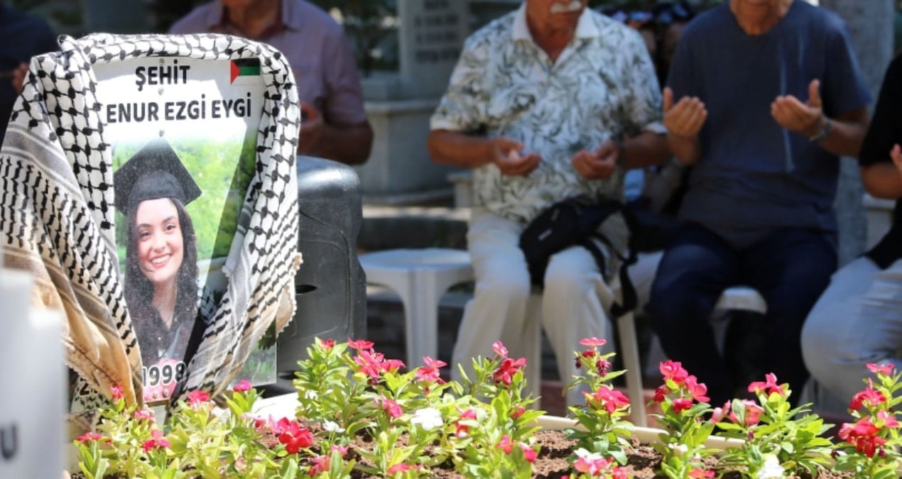 israil askerlerince katledilen aysenur ezgi eyginin esi israilden hesap sorulmasini talep etmistik yhTPani7