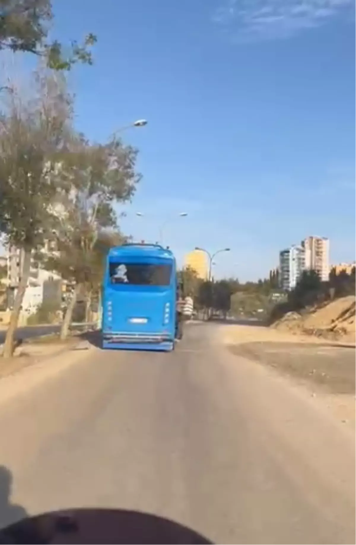 adanada acik kapidan yolculuk yapanlara ceza RkFOG4W7.jpg