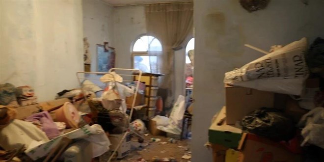 cop evde annesinin cesediyle yasadi 6Jx6QlTH.jpg