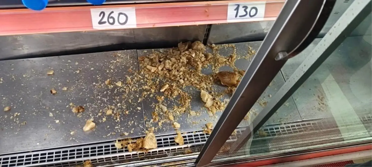 erzurumda tavuk dunyasinda korku dolu anlar donmus sise patladi h748WmR6.jpg