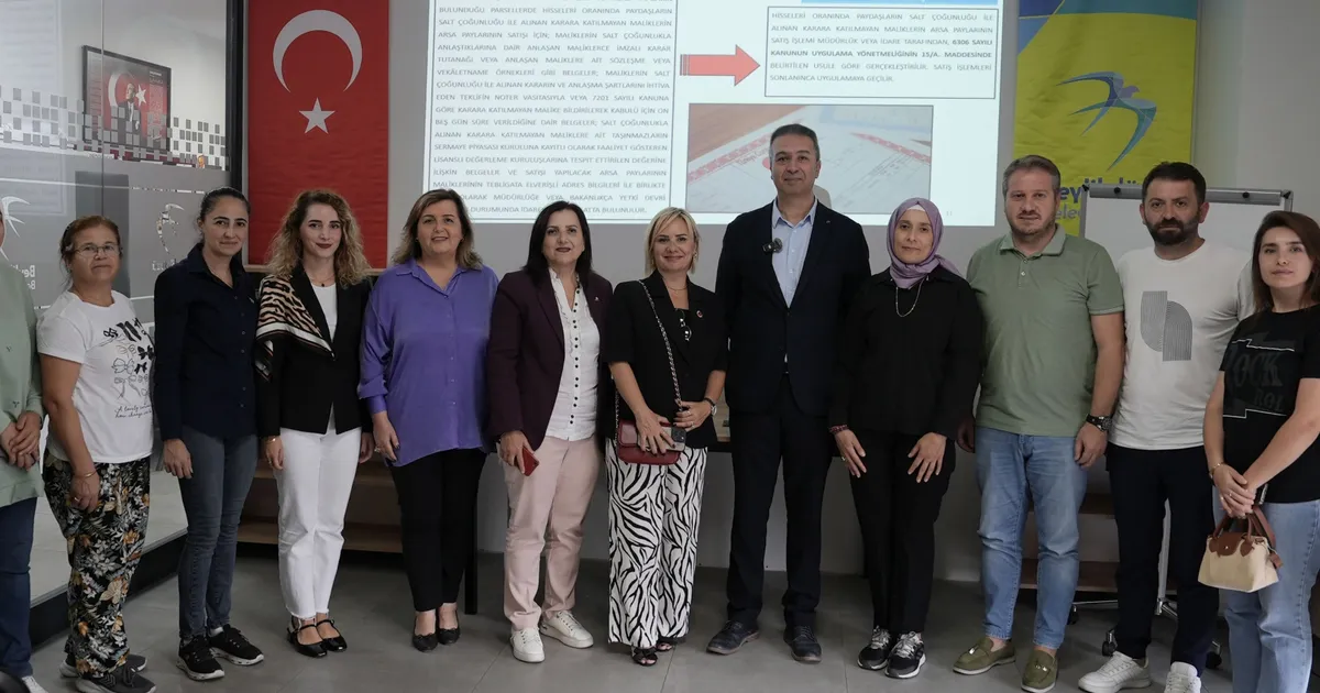 istanbulda ebevynlere kentsel donusum semineri 9GYtSj5d