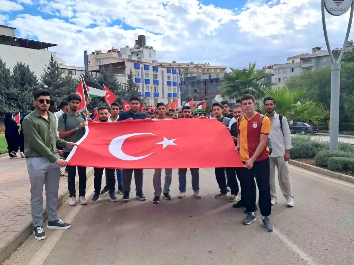 kilis universitesinden gazzeye destek yuruyusu ORYPj79f