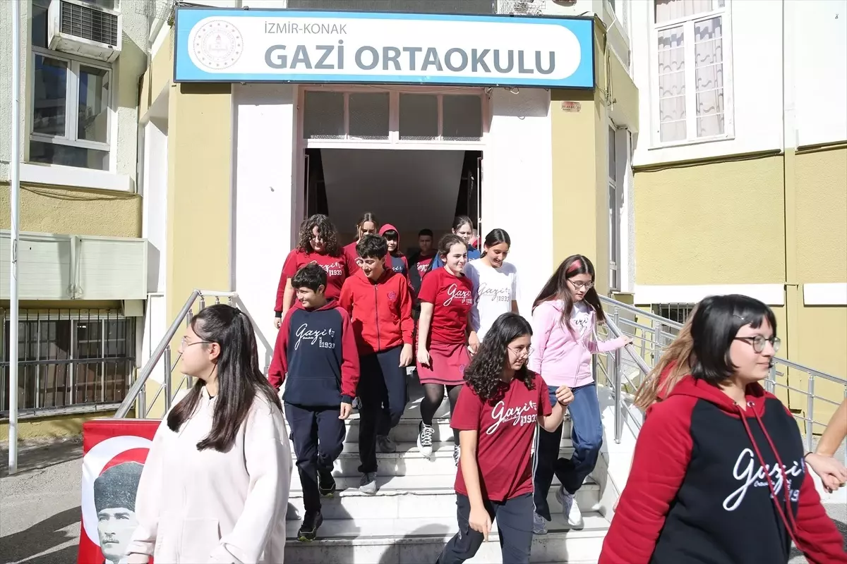 okullarda afet tatbikatlari gerceklestirildi VpvwYdrx.jpg