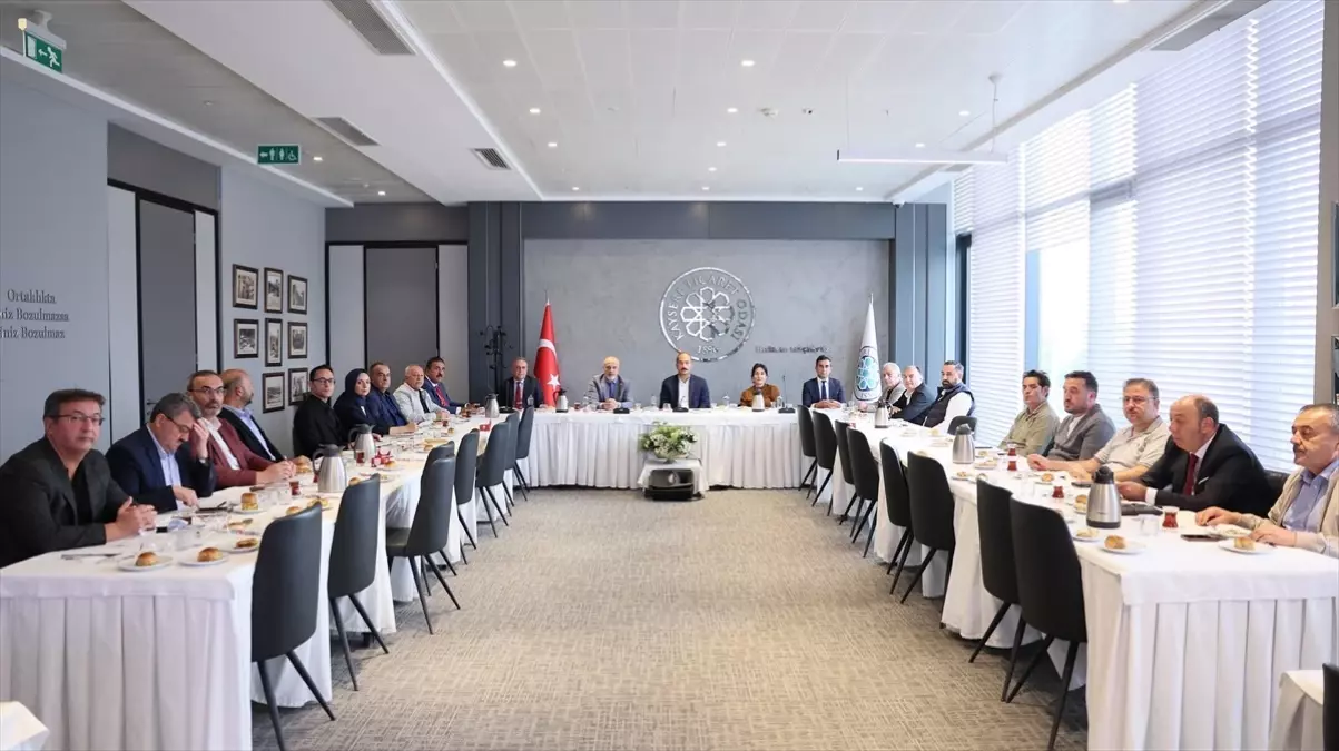 sgk ve ktodan is dunyasina bilgilendirme toplantisi vVFyykFA