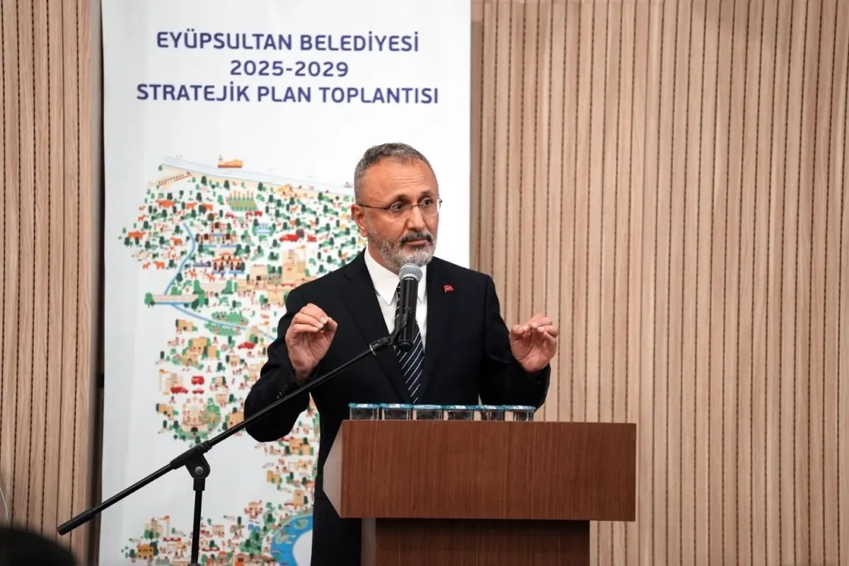 canli yayinda ozgur ozele bomba cagri yeniden aday gosterme NKwjDr7U.jpg